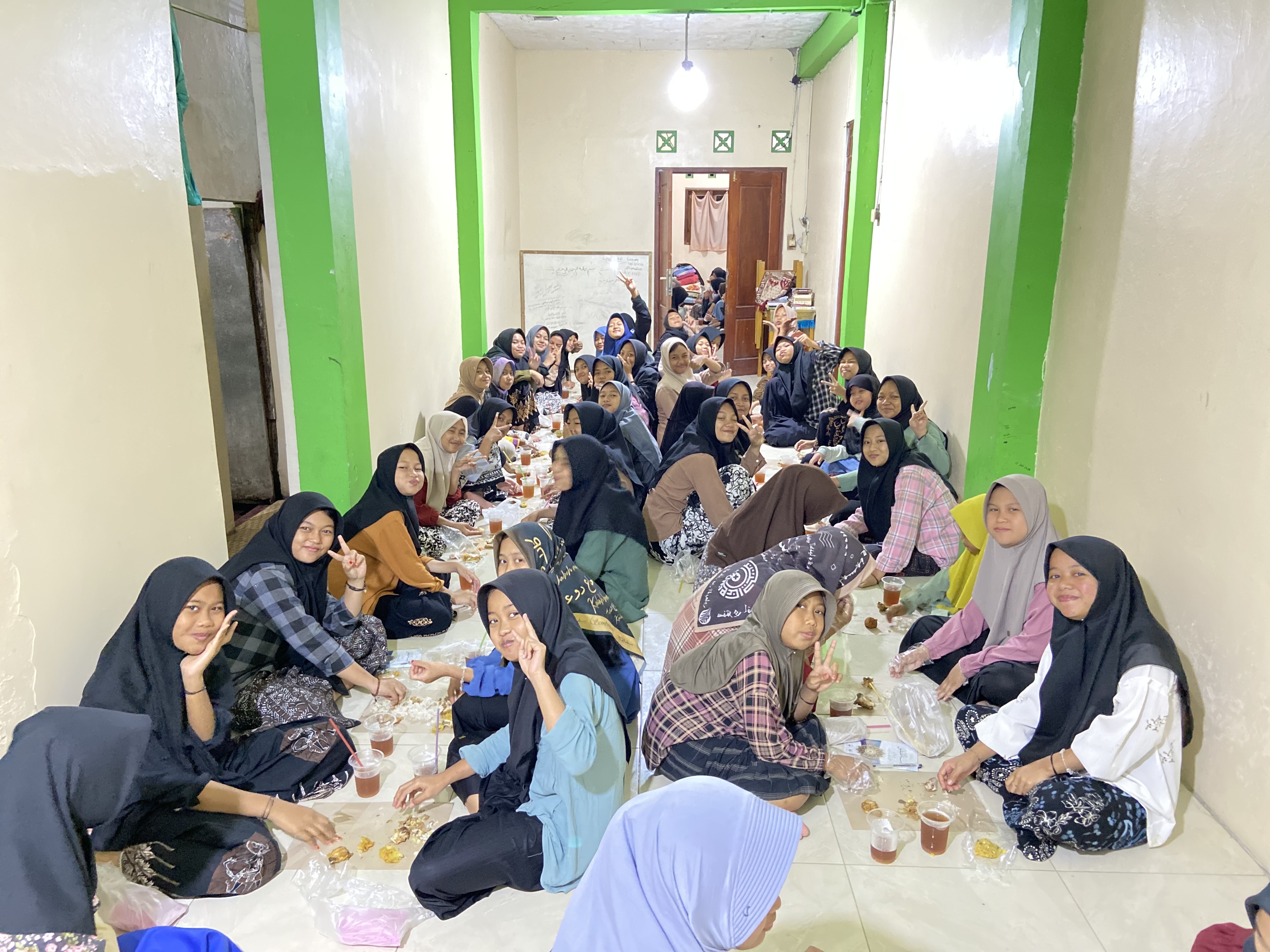 Makan Bersama